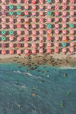 Photojojo:  If You’ve Been To A Popular Beach This Summer, You Know Full Well How