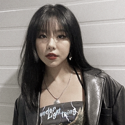 [ wheein icons ] [ like or reblog if you safe ]