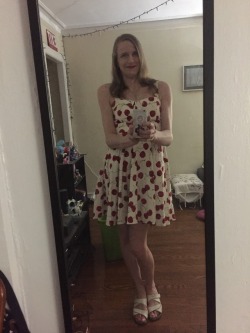 amy-is-lewd:  i looked cute last night at the bar