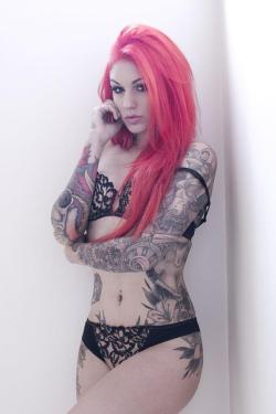 theperfectladies:  Cervena Fox