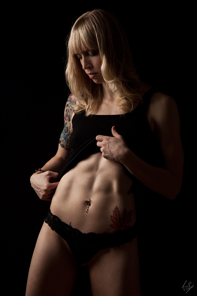 ferocious-ambrosis:  Sandra by TzR