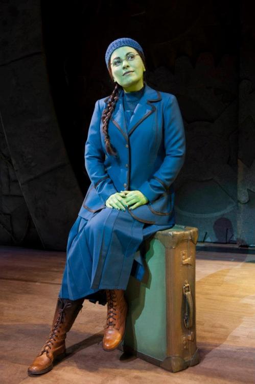 elphabaoftheopera:Elphaba + Suitcases