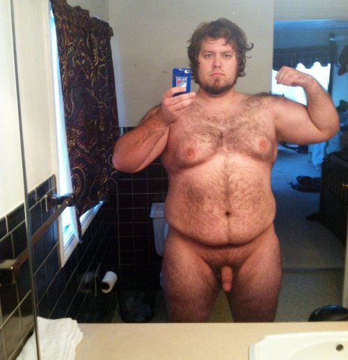 seandacari:  rone9:  all kinds of unf right here  I could have fun with him!