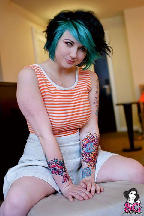 panda-face-mew:  Quinne Suicide