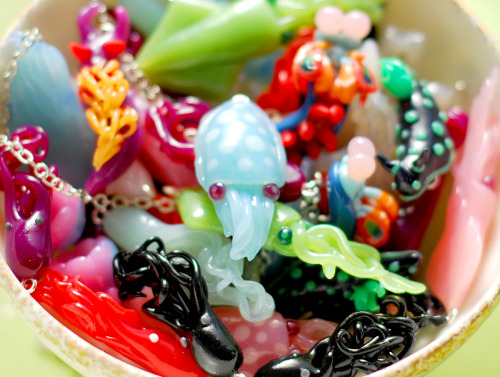 indolentjellyfish:  I made a bunch of new sea creatures so it’s time for another giveaway. The winner will receive a polymer clay sea creature necklace of their choosing! See all the choices in detail here.  Rules: Reblog to enter No more than