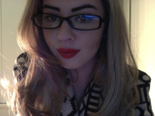 awaioppai:  ON MFC NOW! COME GET ME NAKED! x