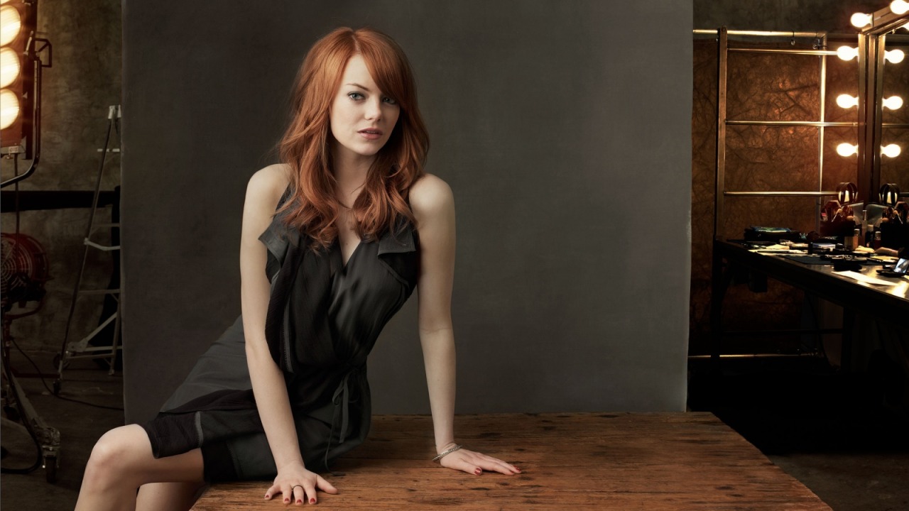 gentlemanboners:  Emma Stone. https://www.snapchat.com/add/gentlemanboners