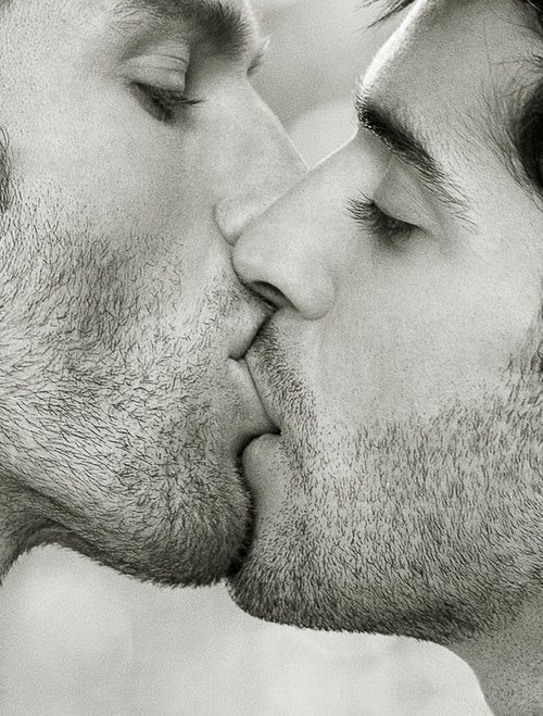 exquisite-manifesto:  eXquisite-MANifesto http://exquisite-manifesto.tumblr.com A
