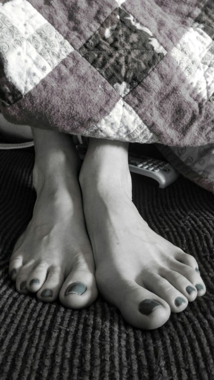 luvyoursexytoes:  Saturday special.. Love the black and white photos… Driving me extra crazy today.. 90 degrees out with these sexy feet feels like over 100..;)