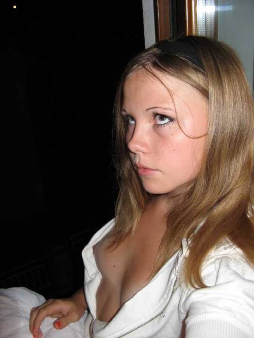 sparky-blog-stuff:  Mostly Petite, pokies, small tits, love lesbian, light bondage, handjobs, FFM, really pretty girls I would like to meet, or at least watch!   Follow me at: https://www.tumblr.com/blog/sparky-blog-stuff 