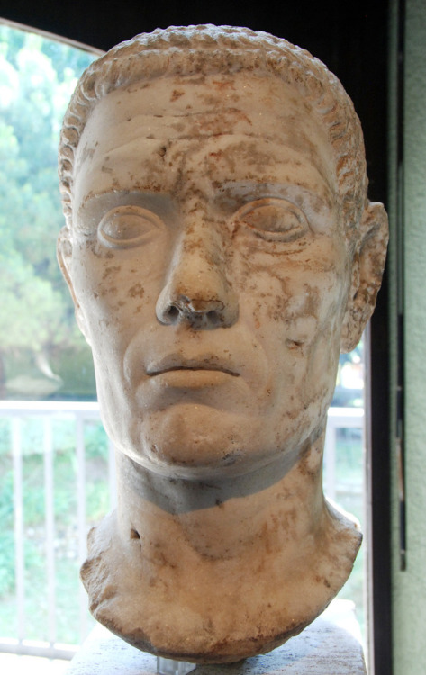 Portrait of a man. I century AD, Claudius-Nero period. Marble. Civico museo archeologico di Mil