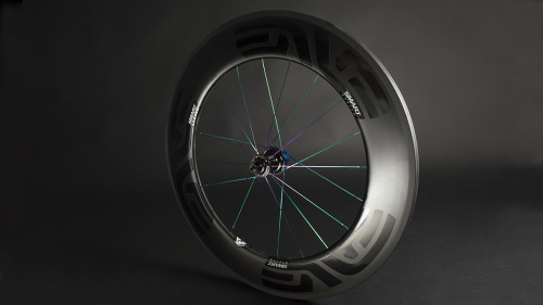 pedalfromhell:  bikeplanet:  Enve SES 8.9, Pillar Rainbow Spokes www.fairwheelbikes.com  i need this