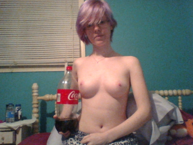 cacaphonyofscreamz:In case anyone was having any difficulty believing how tiny of