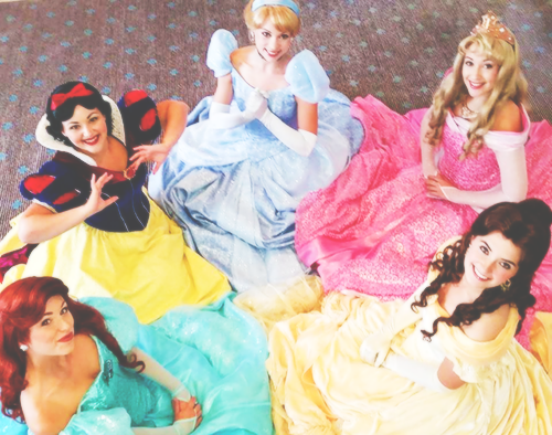 disneyismyescape:Wanna know a secret? Promise not to tell?