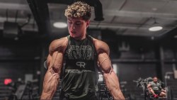 Porn :Physique model, Anthony Mantello photos