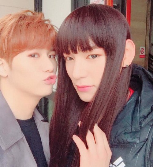 victonsubs: 170409 Twitter [#승식] 아이구 활동의 끝이 점점 보이네요…ㅠㅠ 끝날때까지 끝난게 아닌데 영영 끝나는것도 아닌데 왜이렇게 아쉬운걸까요.. 여러분들