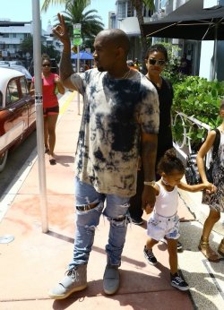 kuwkimye:  Kanye & North out shopping