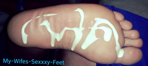 Rubbing some lotion on those sexy soles! I&rsquo;ll be putting some of my own lotion on later! ;