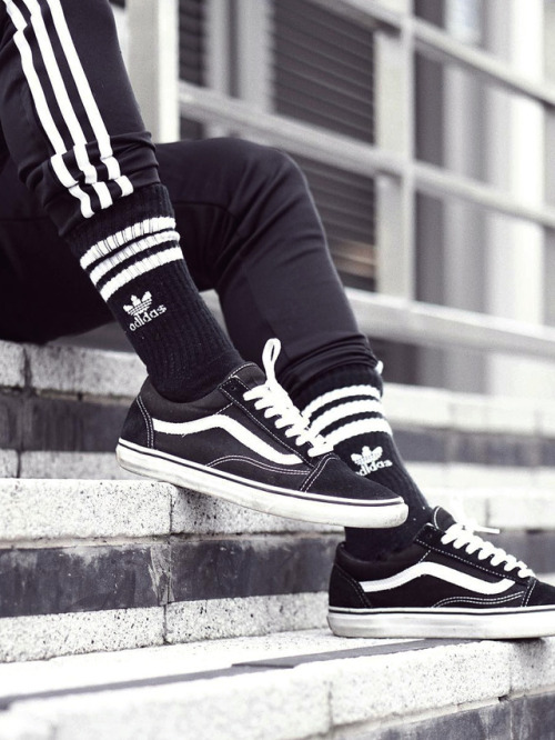 Vans Old Skool Black (by carlkho_ 