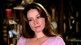 dailycharmed:Holly Marie Combs as Piper Halliwell on Charmed →  5.21 “Necromancing the Stone”