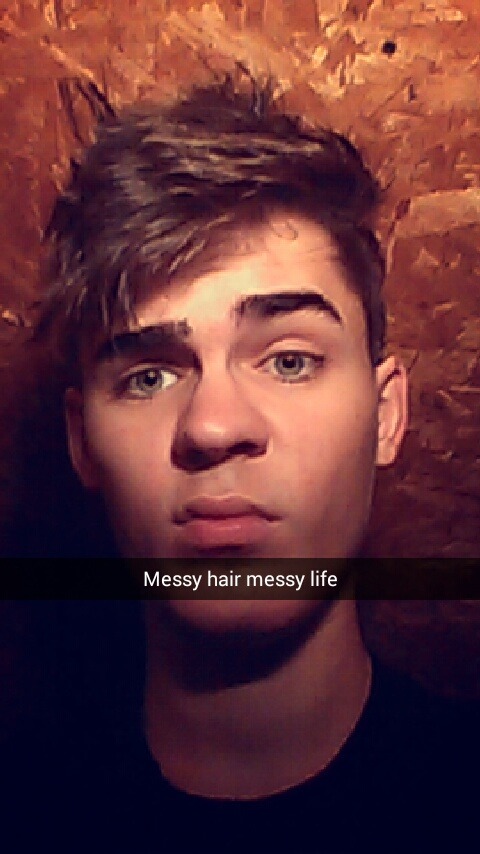 theboywithnocrown:  Last day of summer selfies  