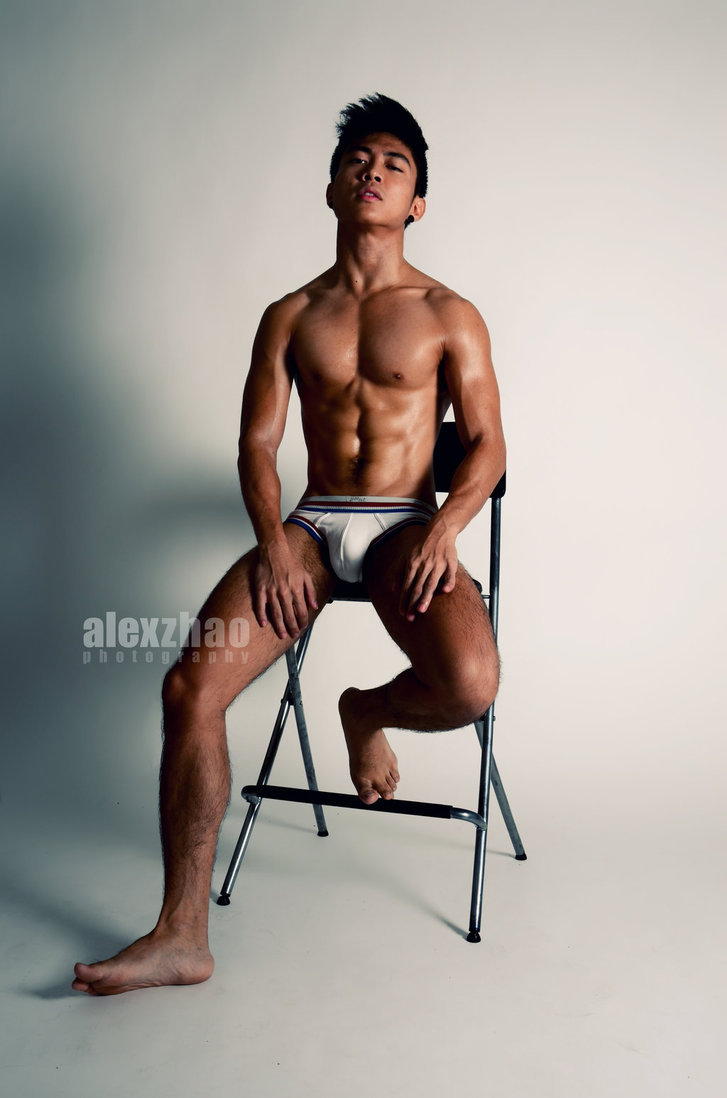 yumyumasianhunks:  yum yum Asian hunks. check out my blog