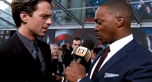 worthybuchanan:Anthony Mackie’s fetish of touching Sebastian continues.