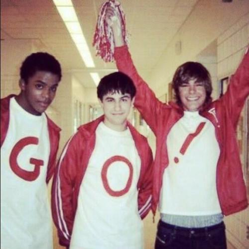 zacefronews:  #throwbackthursday (x) 