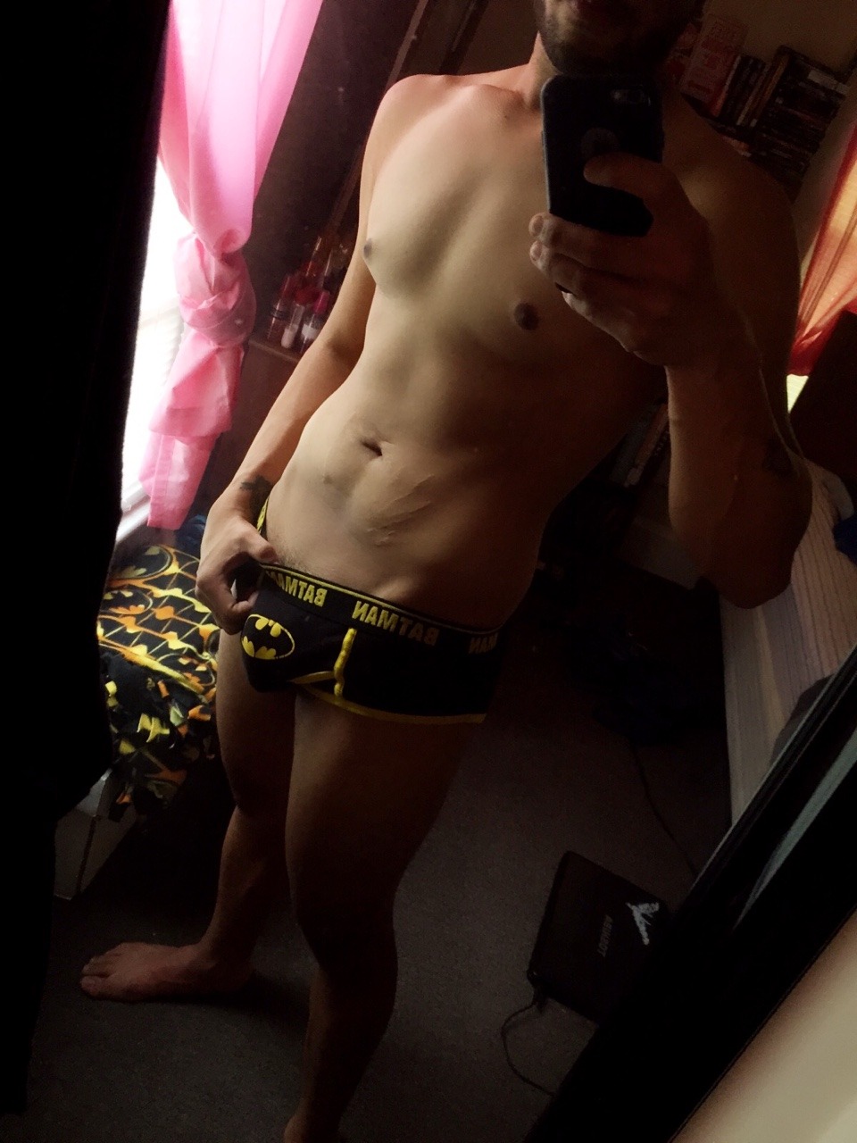 nerdy-little-leo-gaymer:  Not sure if my body is looking better, or I’m just getting