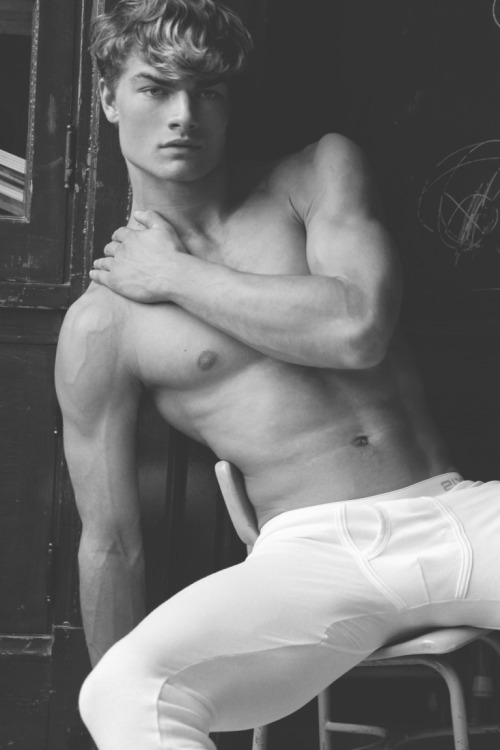 bambam62:  Aidan Anderson by James Thor