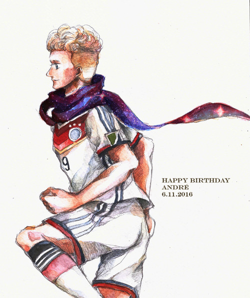 Happy birthday to my fav footballer André Schürrle. May you continue to shine like a shooting star i