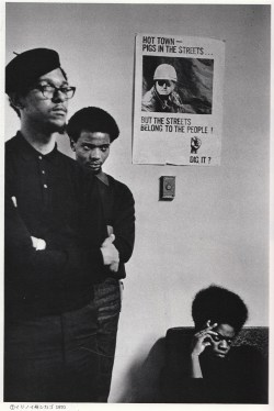 fotojournalismus:  Black Panthers in Chicago, Illinois, 1969. Photographs by Hiroji Kubota 