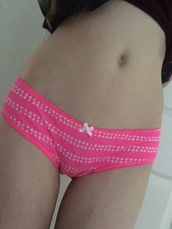 foxykinkyprincess:  I have a big exam today, so I’m wearing these cute panties with hearts on them so that if I get stressed, I can think about how I’m wearing cute panties and that makes things better.