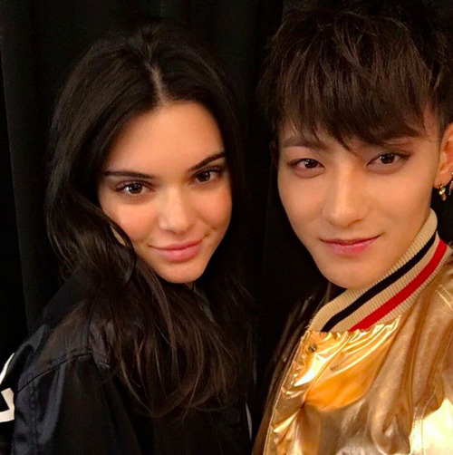 xiaonana:cant believe paris and kendall are gonna help tao and kris patch things up 