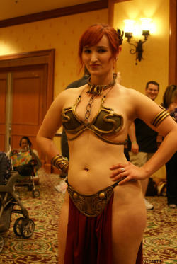 cosplay-and-costumes:  Red Head Slave Leia