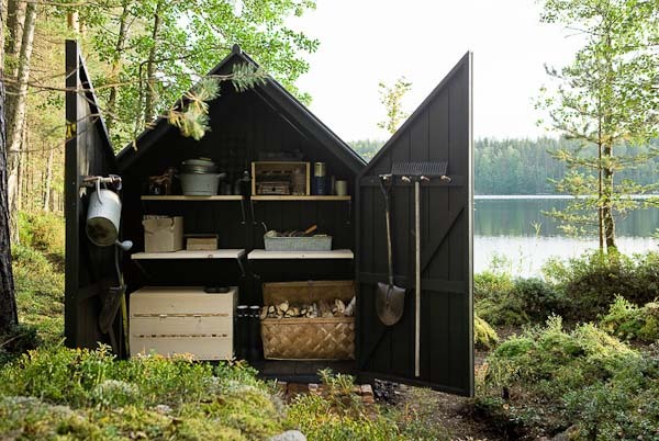 danisplayground:  52hearts:  Garden Shed turned Glass Bedroom (Finland) (via Curious