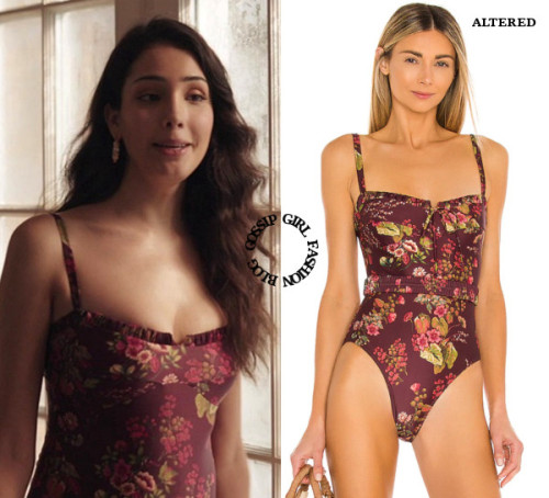  Who: Zion Moreno as Luna LaWhat: Peony Vacation One-Piece Swimsuit  - Sold OutWhere: 1x12 “Gossip G
