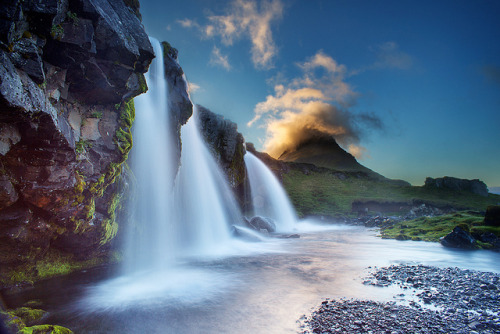 Kirkjufellsfoss II by Snorri Gunnarsson on Flickr.