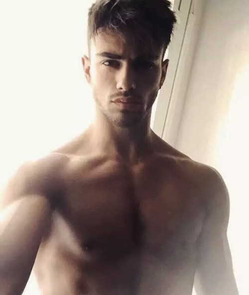vicindallas:  Sergio Carvajal