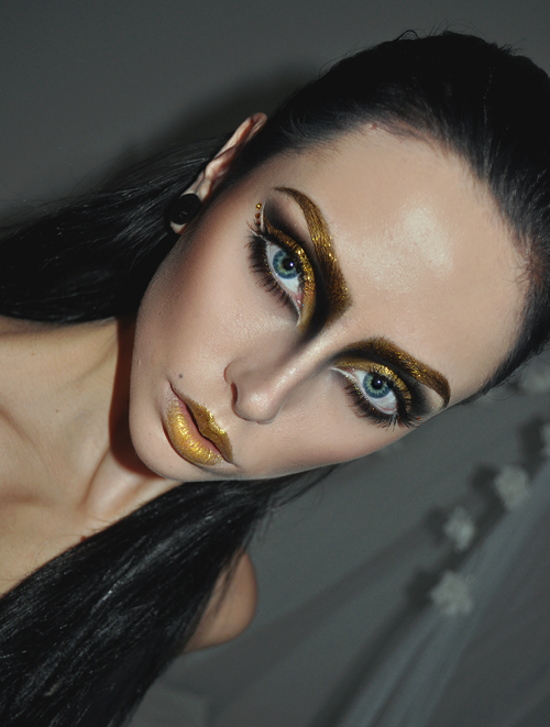 multicolors:  A makeup done by me inspired by the imaginations I got while reading