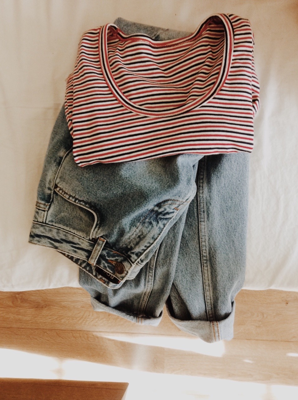 gowithsarah:  ootd 👖 
