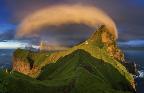 killing-the-prophet: Kalsoy island and Kallur lighthouse in sunset light in the Faroe Islands.Wojcie