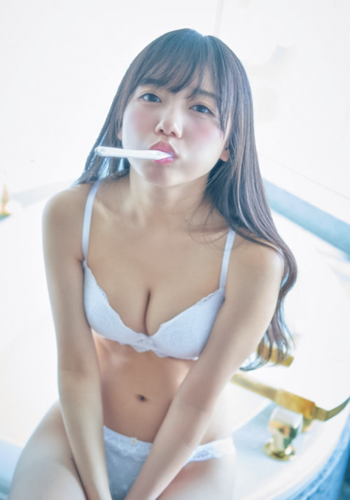 齊藤京子1st写真集