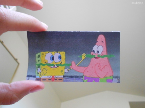 sexhaled:  WHO LIVES IN A PINEAPPLE UNDER THE SEA? SPONGEBOB FREAKING SQUAREPANTS DOES 