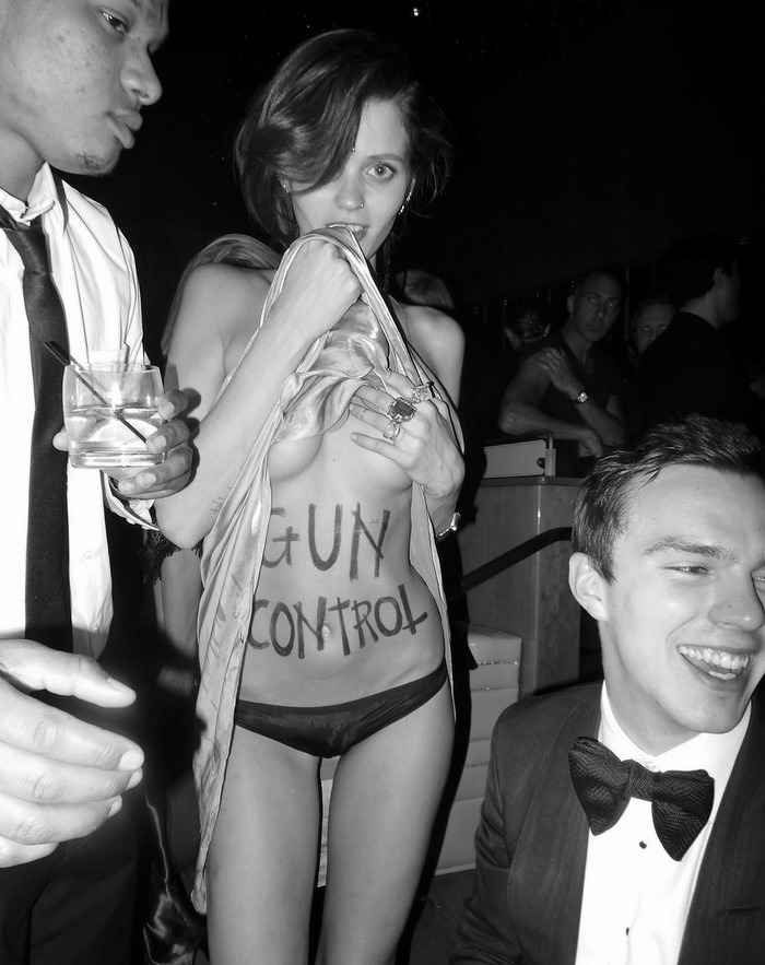 THE SUPERFICIAL STYLE