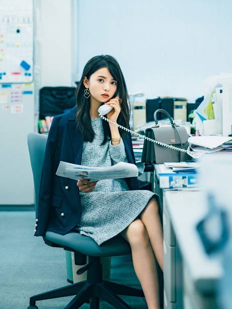 omiansary27:    もしも齋藤飛鳥がOLだったなら This is actually expectation