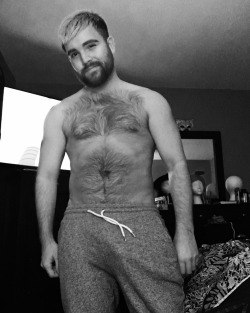 rexdakota:  Finally sweatpant season 