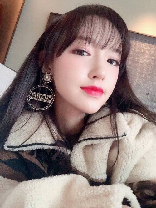 korean-dreams-girls:Cheng Xiao (WJSN) - Selcas