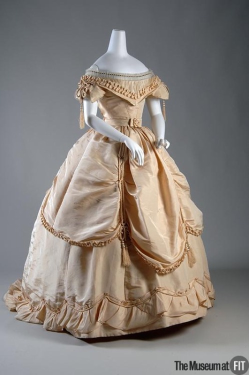 dotterall:  Late 18th century Rococo fashion plate. Typical ball gown circa 1860 If you guys haven&r