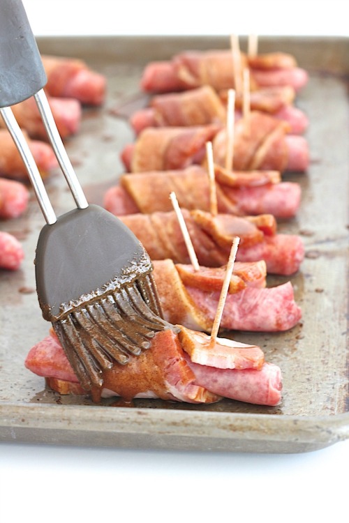 Sex foodffs:  Bacon-Wrapped Sausages with a Maple pictures